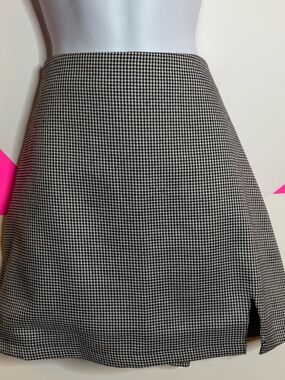 Pink Lily Houndstooth Y2K Mini Skirt Size Medium